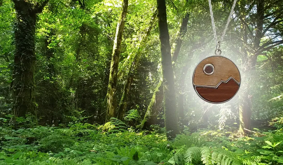 Pourquoi choisir les bijoux en bois ? Nature, Originalité, Éthique